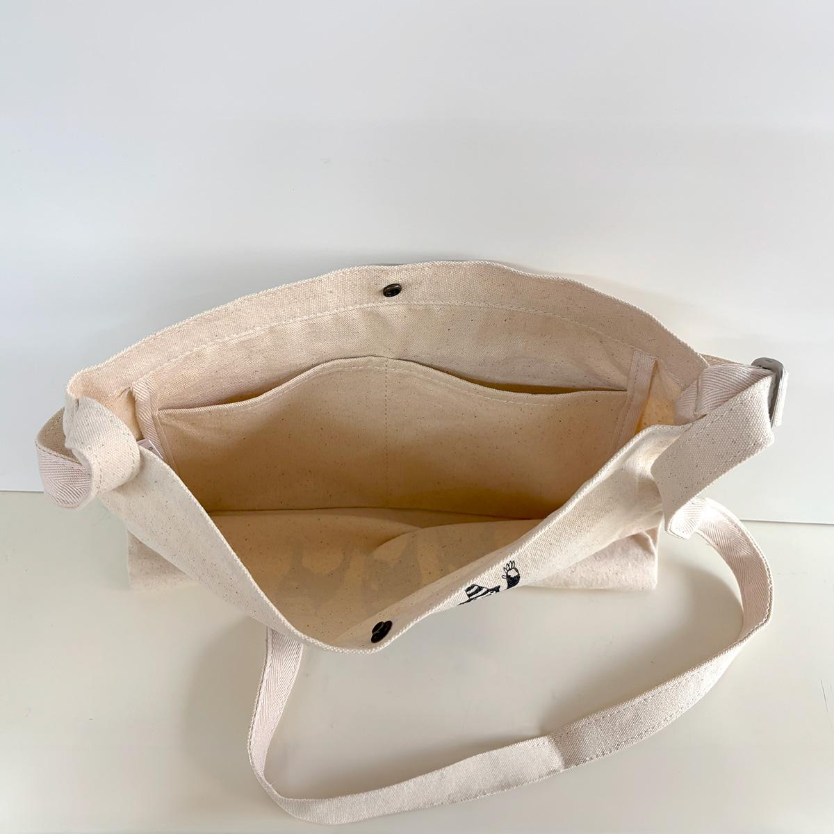 ふぐ 大きめ ショルダーバッグ 生成り 内ポケット付き 肩ひも長さ調整可 いっぱい入る サコッシュ ポシェット | 6枚目