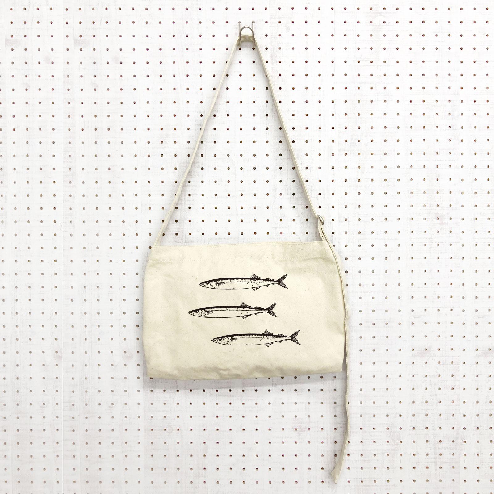 さんま 大きめ ショルダーバッグ 生成り 内ポケット付き 肩ひも長さ調整可 いっぱい入る サコッシュ ポシェット | 2枚目